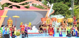 Lễ hội đền Cửa Ông 