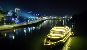 Tạo điểm nhấn từ dịch vụ, tour du lịch đêm